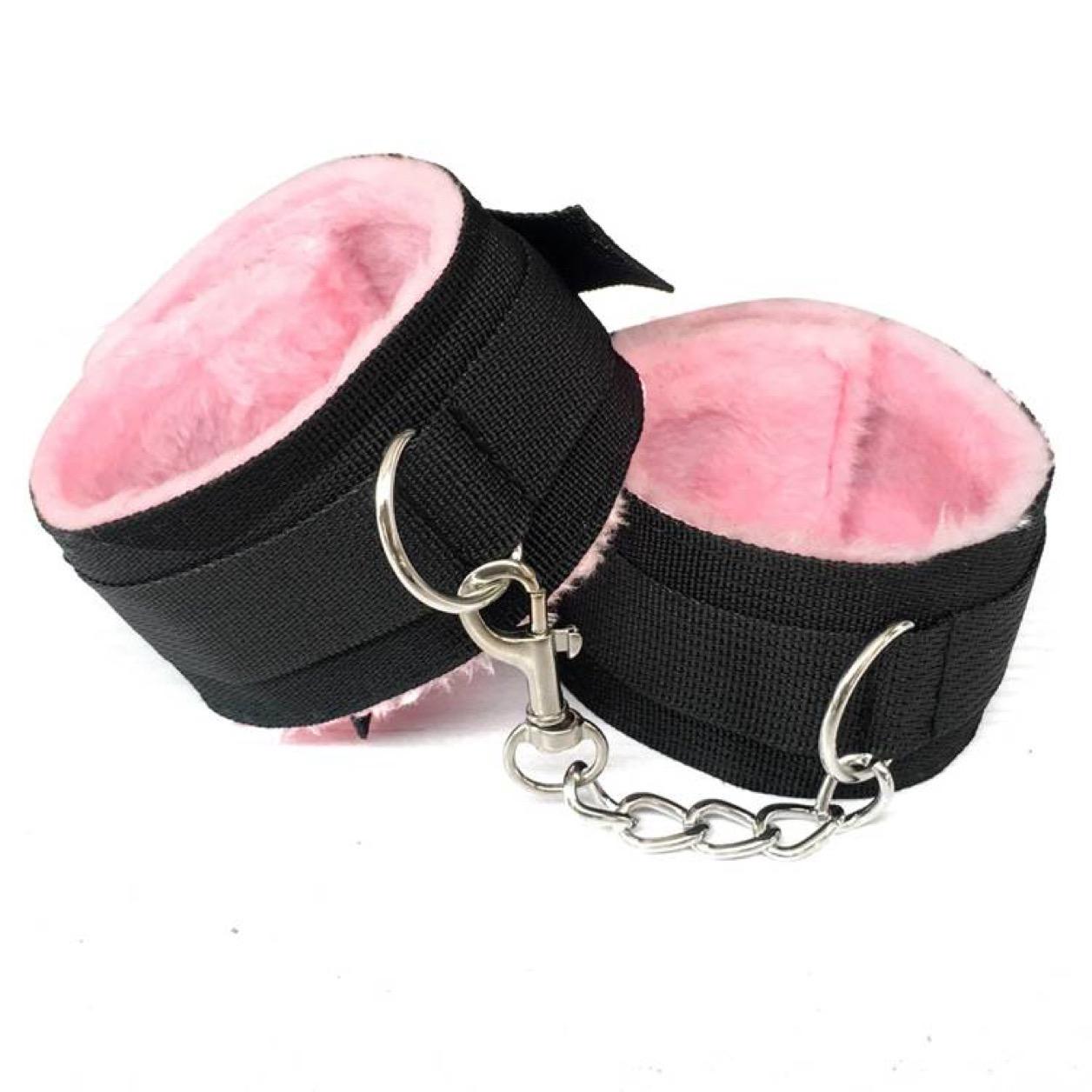 Image of an essential bondage and pleasure set