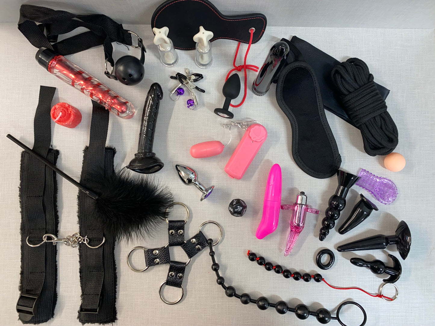 Image of an essential bondage and pleasure set