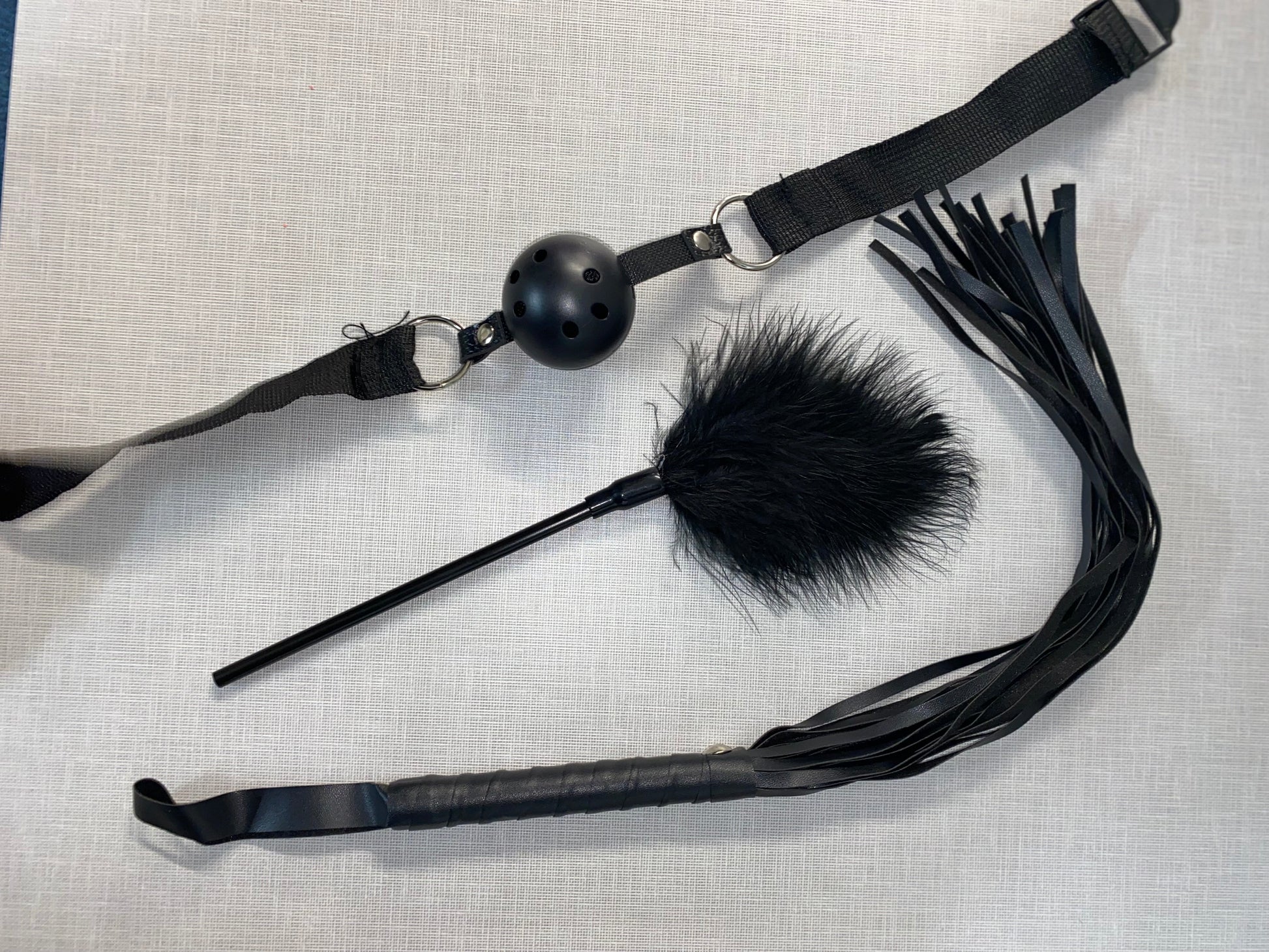 Image of an essential bondage and pleasure set