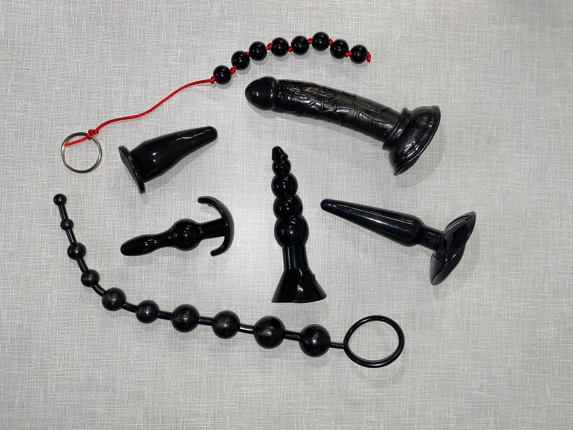 Image of an essential bondage and pleasure set